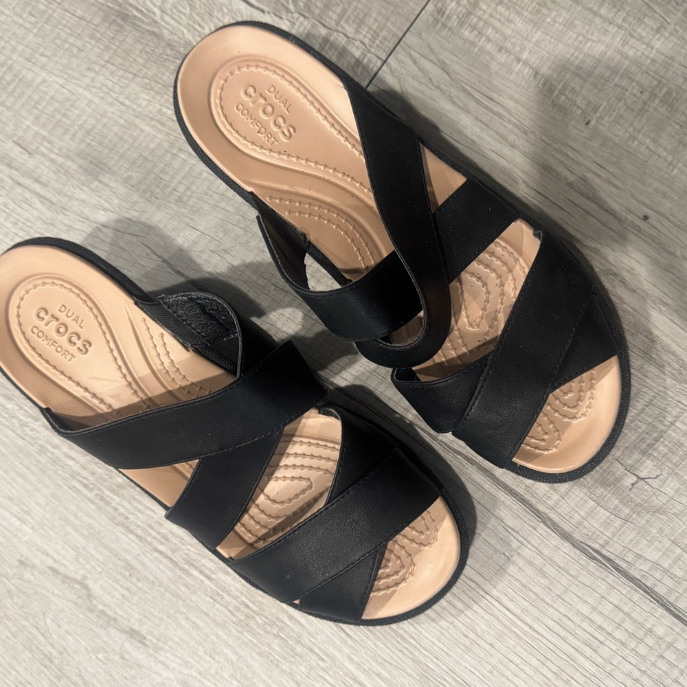 CROCS Women's Black Strappy Sandals
